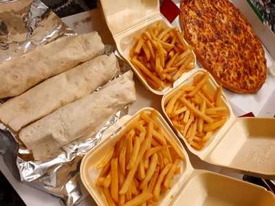 Diamond Chicken Pizza