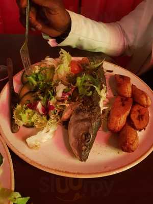 Rock Island Bar & Grill