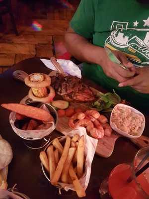 Rock Island Bar & Grill