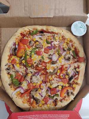 Domino's Pizza - London - Elephant And Castle