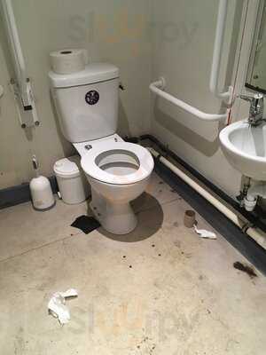 Cabin Bar - London Paddington Station