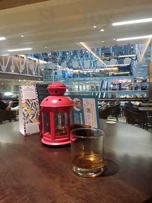 Cabin Bar - London Paddington Station