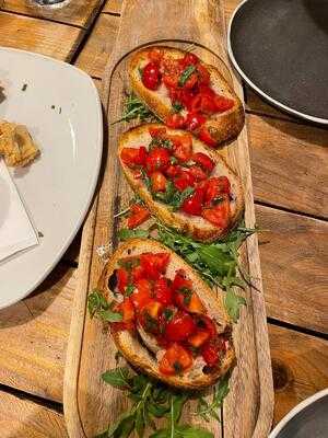 Sapore Vero Italian Restaurant And Pizzeria