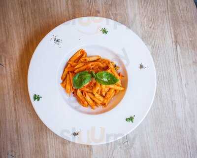 Gusto Italian Restaurant