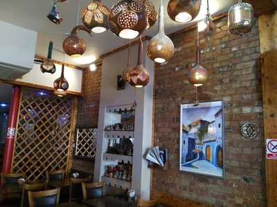 Meze Restaurant & Cafe