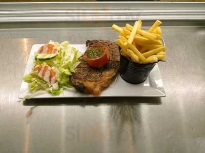 Meze Restaurant & Cafe