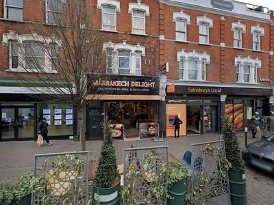 Meze Restaurant & Cafe