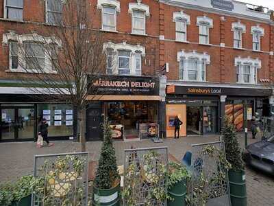 Meze Restaurant & Cafe