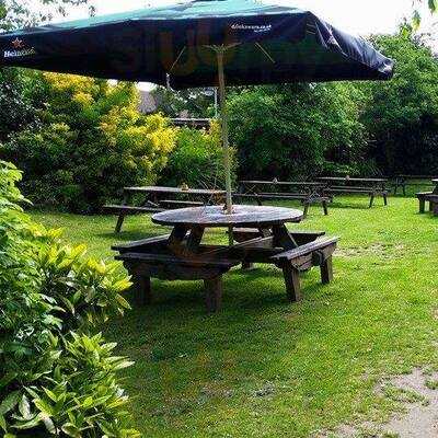 The Woodlands Tavern