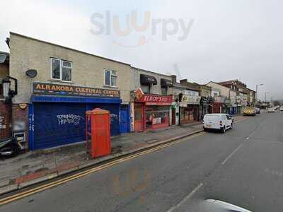 Elroys Chicken And Pizza