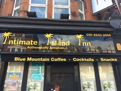 Intimate Island Inn
