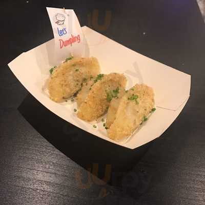 Let's Dumpling Cafe