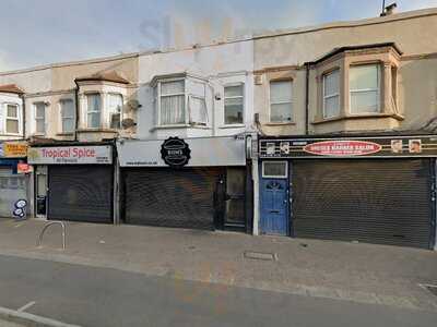 Peri Peri And Pizza Cottage