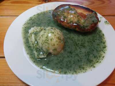 Traditional Pie And Mash