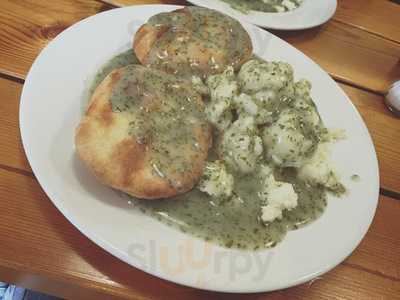 Traditional Pie And Mash