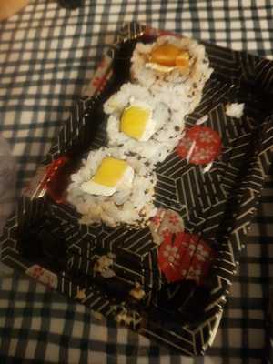 Toroi Sushi