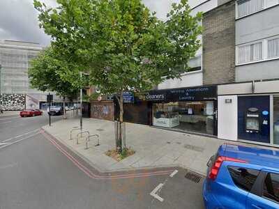 Taj's Gourmet Baps & Wraps