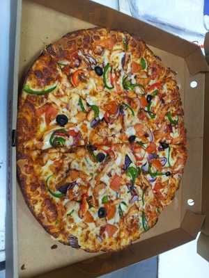 Manhattan Chicken And Pizza