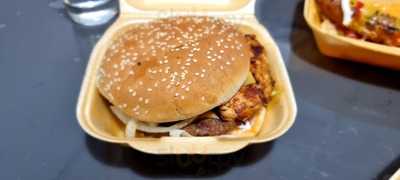 Eastham Pizzaria And Fishnchips