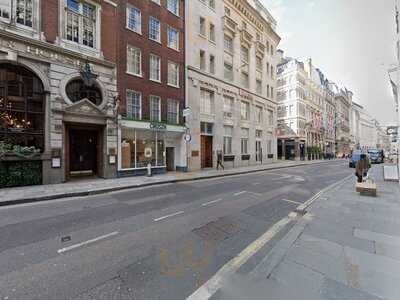 Crussh Fit Food & Juice Bars