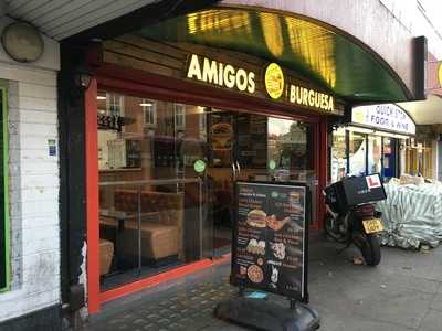 Amigos Burguesa & Shakes