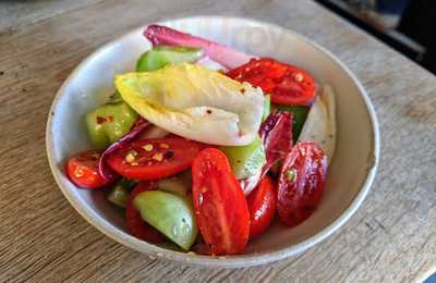 Tony's Restaurant And Bar