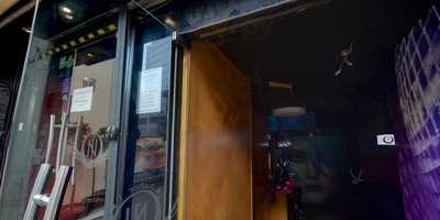 Alibi Bar & Restaurant