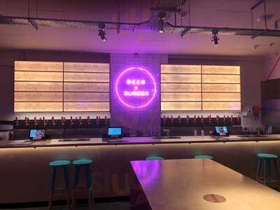 Beer + Burger Kingsx