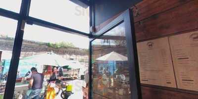 Donburi & Co Japanese And Korean