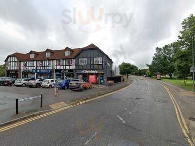 Domino's Pizza - London - Cobham