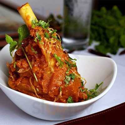 Vhujon Indian & Nepolese