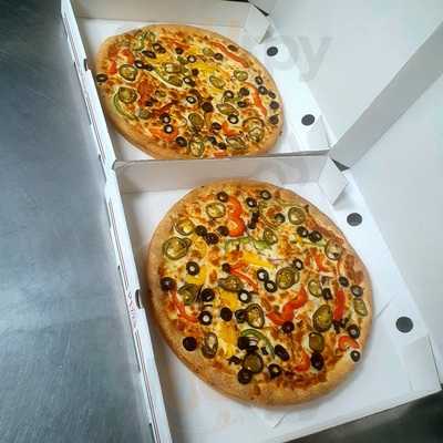 Olive 3 Pizza