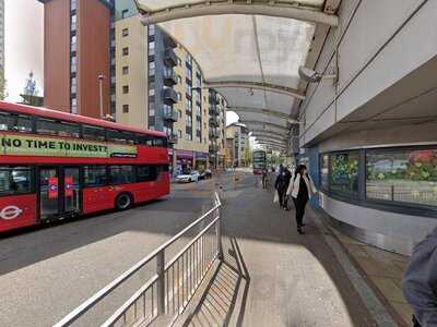 Domino's Pizza - London - Edmonton