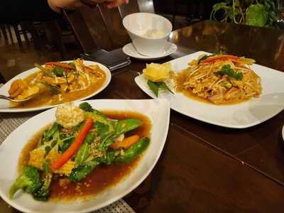 Siam Heaven Thai Restaurant