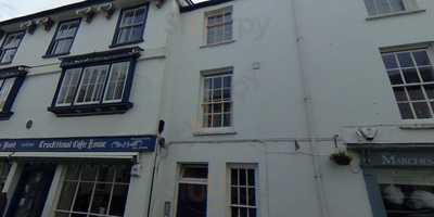 Marches Coffee Shop And Garden