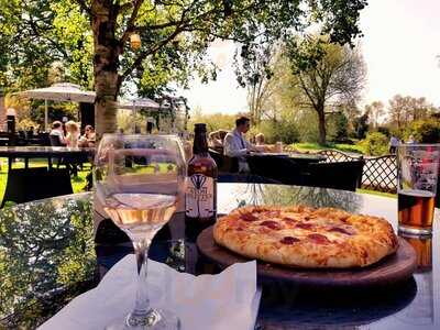 Riverside Brasserie At Hilton Doubletree Cambridge