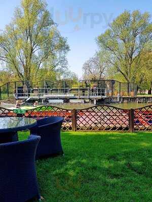 Riverside Brasserie At Hilton Doubletree Cambridge
