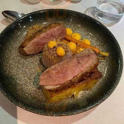 Homme Nouveau Restaurant