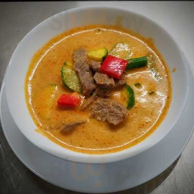 Yummy Thai Food Cafe