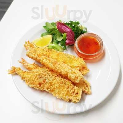 Yummy Thai Food Cafe