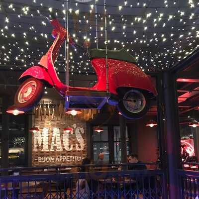 Mac's Pizzeria