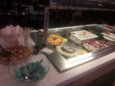 Red Leaf World Buffet