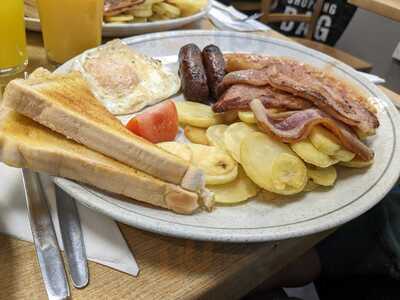 Sam's Restaurant & Coffee Shop