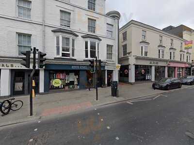 Humpit The Hummus & Pita Bar