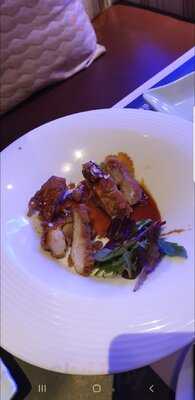 Tsuki Restaurant & Bar