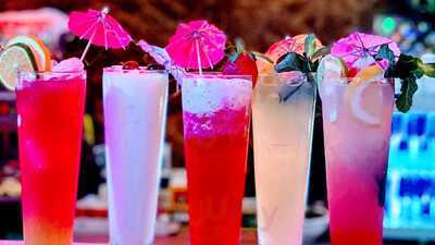 Truth Lounge - Bar & Grill