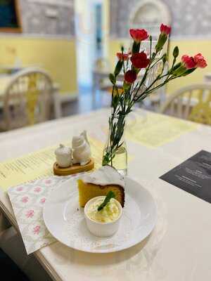 Sunshine Tearoom