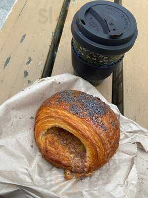 Dozen Artisan Bakery