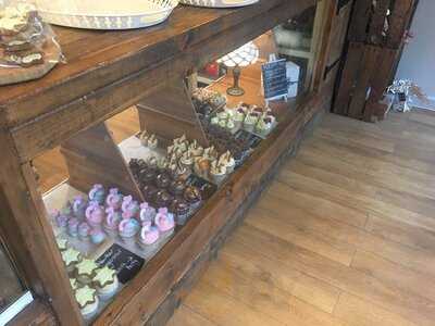 The Vintage Cupcake Kitchen