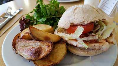 Footprints Cafe Bistro